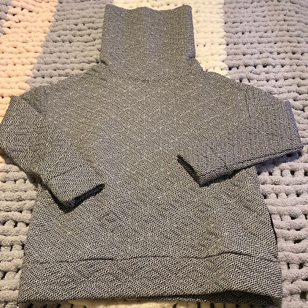 GAP Fit Quilted Turtleneck Sweater